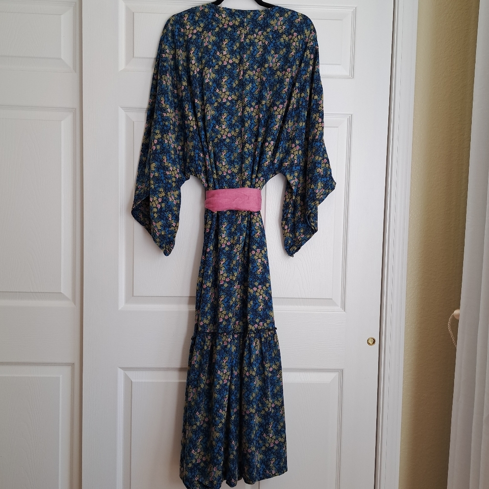Anthropologie Long Slv Blue Floral pink gold Wrap Kimono Flounce M/L Excellent